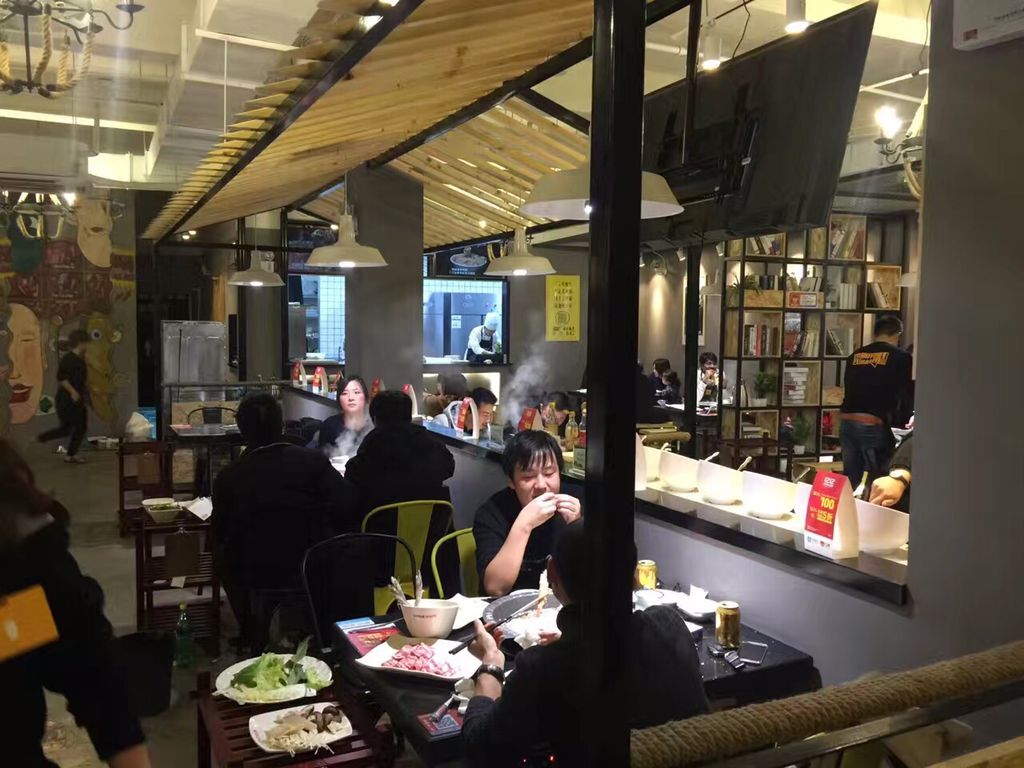 麻辣无情重庆老火锅启东店室内照片（8）