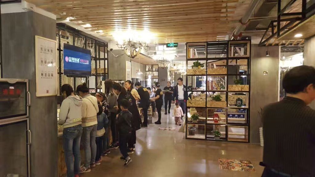 麻辣无情重庆老火锅上饶店室内图02