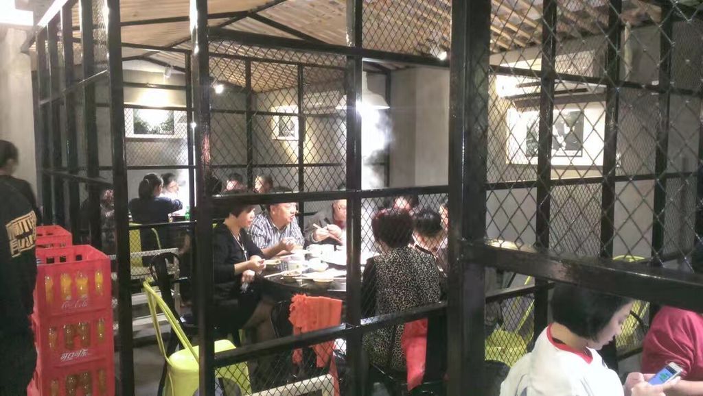 麻辣无情重庆老火锅上饶店室内图04